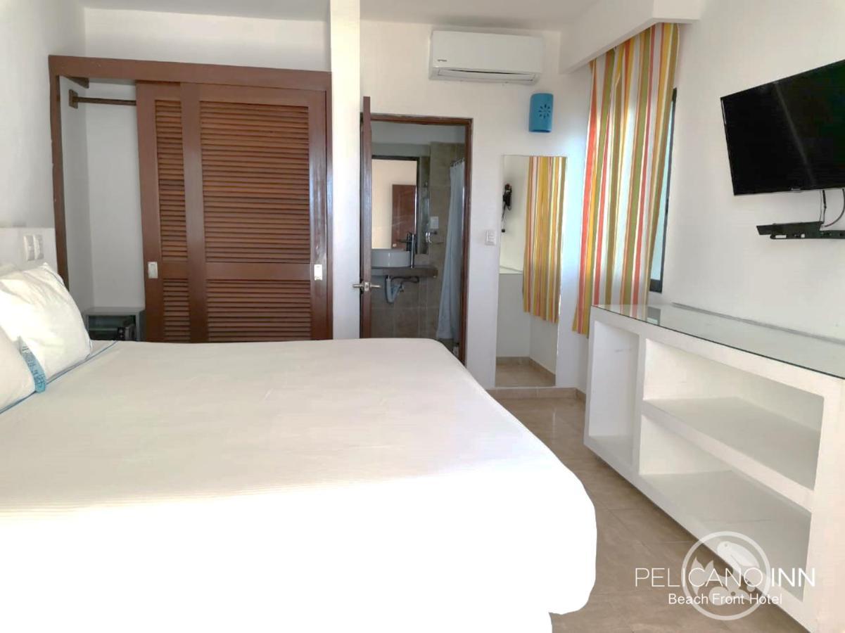 Pelicano Inn Playa Del Carmen - Beachfront Hotel Buitenkant foto